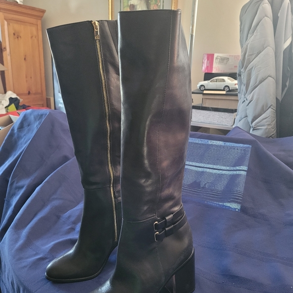 Ladies tall boots - Picture 8 of 13